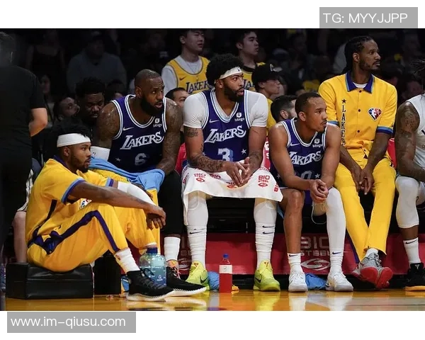 瓦兰因右小腿拉伤缺席比赛替补中锋伤情加重球队面临困境